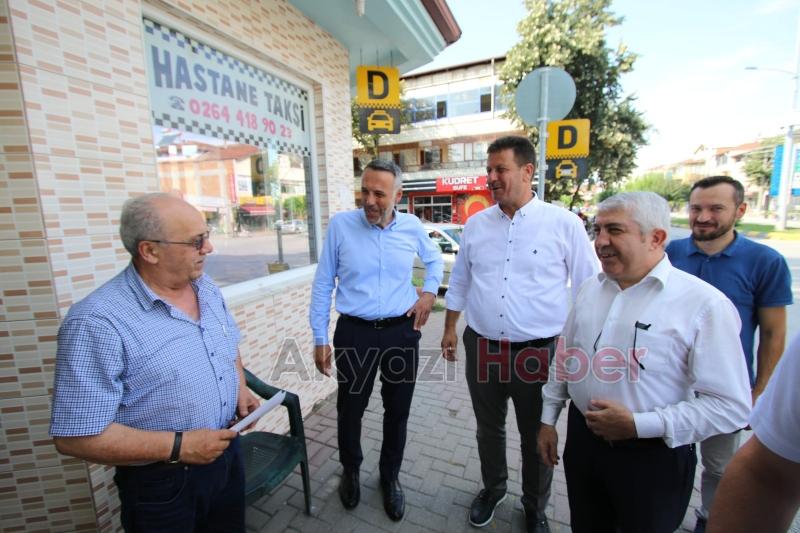 AK Parti'den Akyazı'da esnaf ve vatandaş ziyareti
