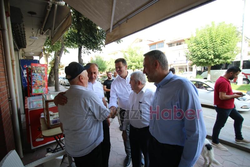 AK Parti'den Akyazı'da esnaf ve vatandaş ziyareti