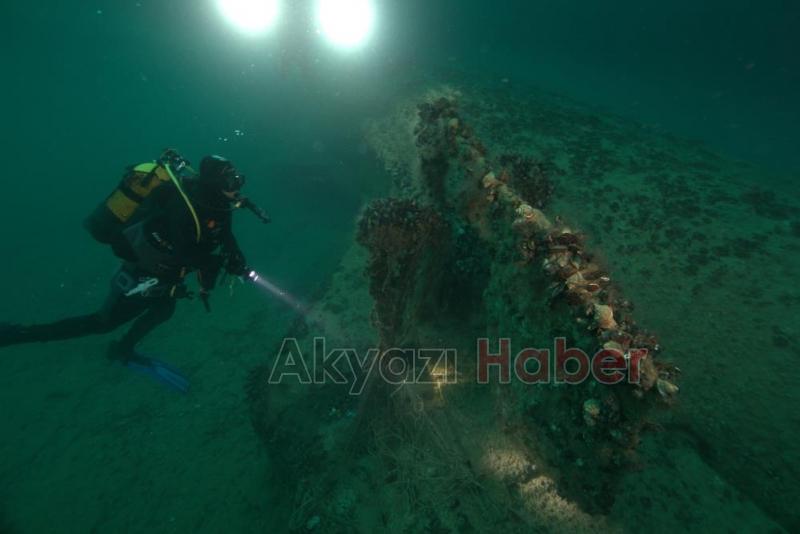 75 yıl sonra bulunan Hitler'in denizaltısı görüntülendi