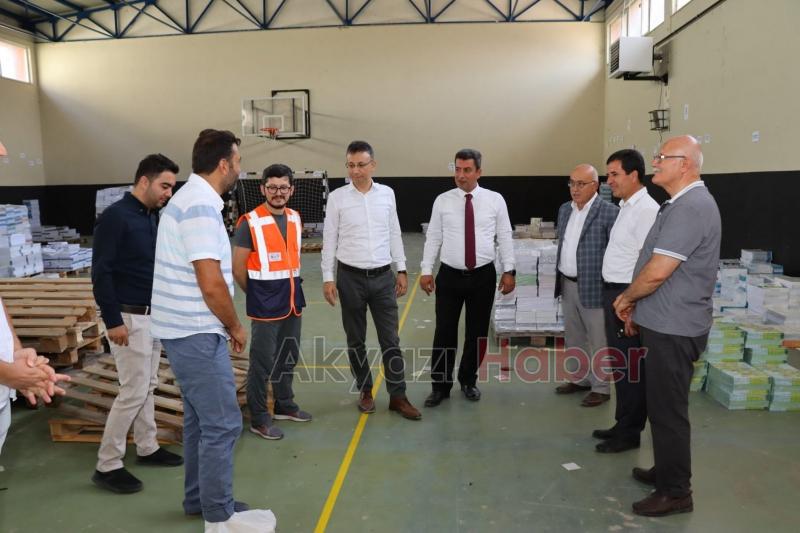 Milli Eğitim Müdürü Savaşçı Akyazı'da okulları inceledi