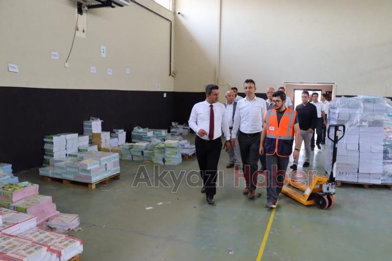 Milli Eğitim Müdürü Savaşçı Akyazı'da okulları inceledi