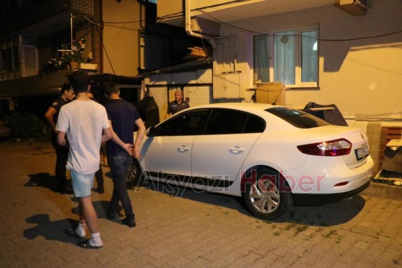 Moto kuryeler ağabey ve kardeşi bıçaklandı