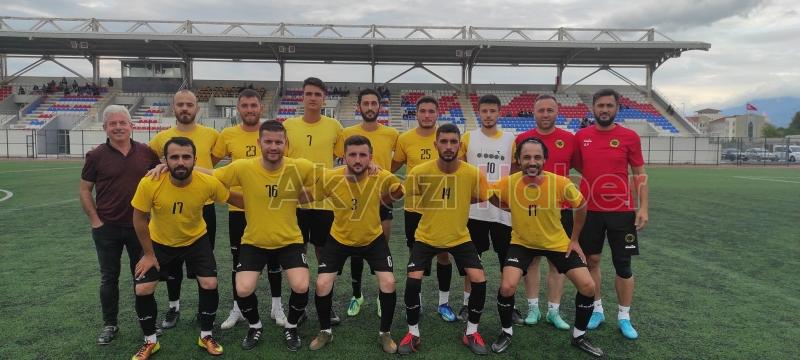 As Akyazıspor hazırlık maçında Düzce Derelerspor'u 6-1 mağlup etti