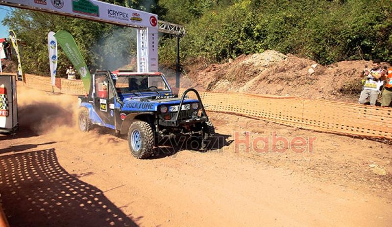 Şampiyonlar Sakarya’da tozu dumana kattı