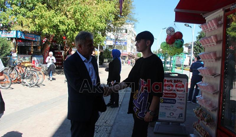 Zafer Partisi'nden Suriyelilerin gitmesi için imza kampanyası