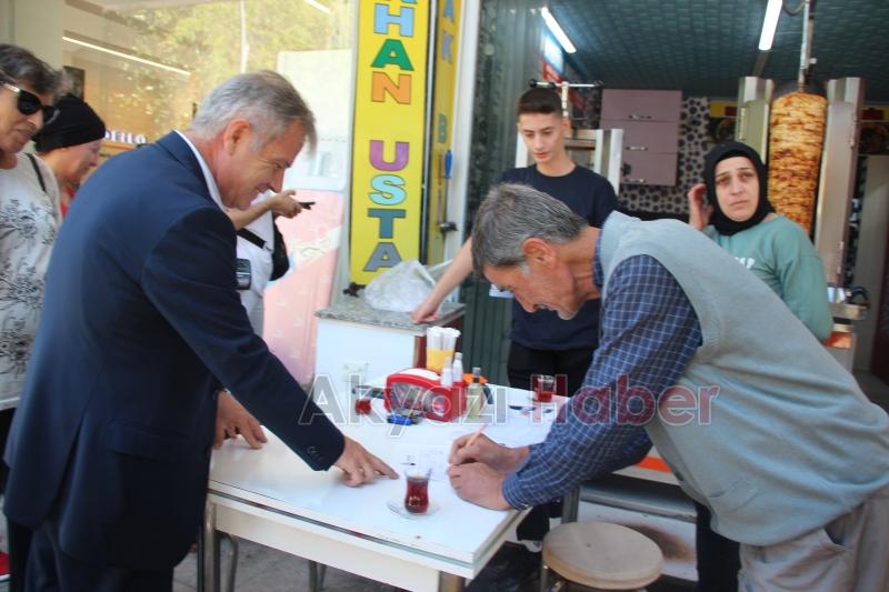 Zafer Partisi'nden Suriyelilerin gitmesi için imza kampanyası