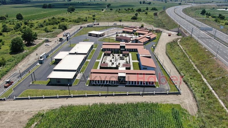 Sokak Hayvanları Hastanesi hizmete başladı