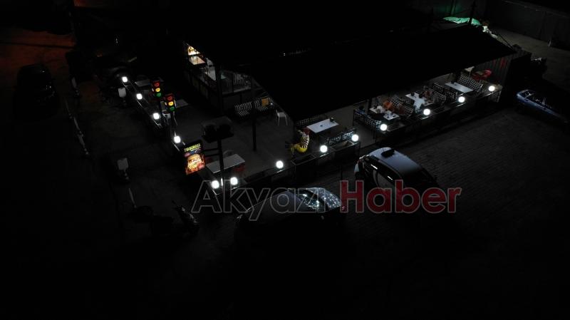 Tır Burger Akyazı'da Hizmete Başladı