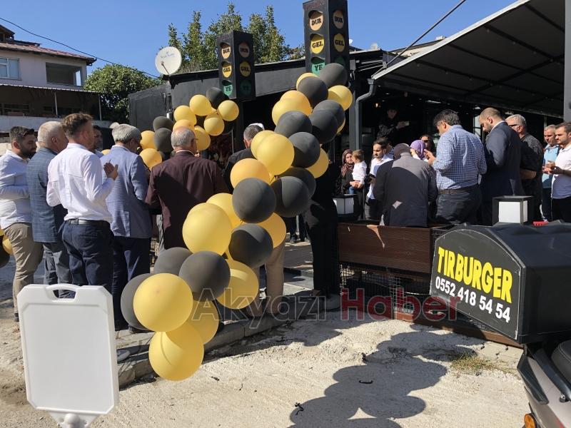 Tır Burger Akyazı'da Hizmete Başladı