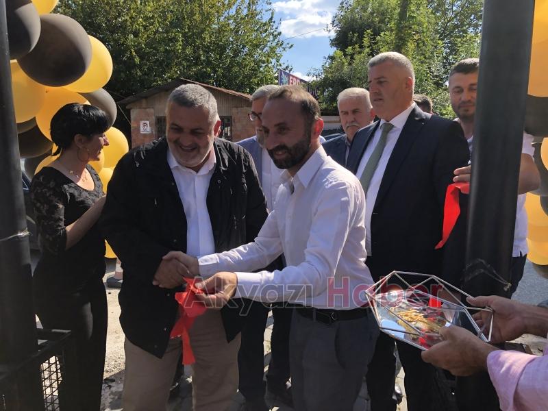 Tır Burger Akyazı'da Hizmete Başladı