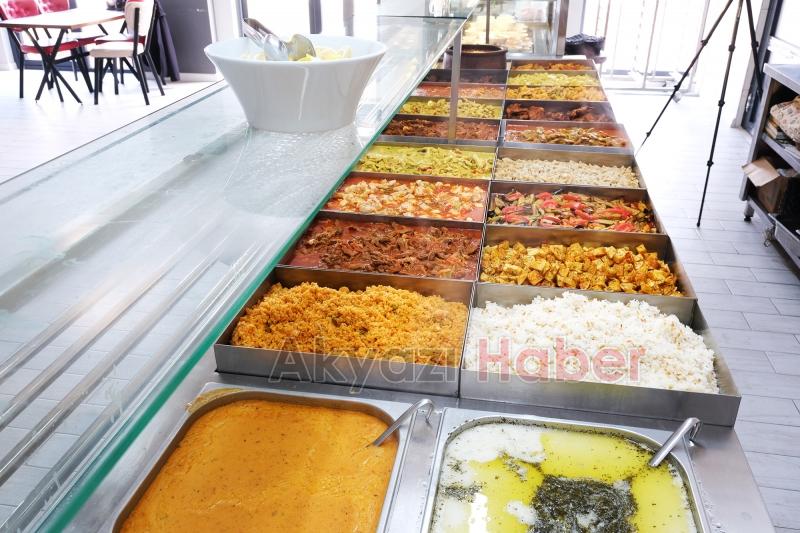  Büyükşehir'in restoranı öğrencilere ilaç gibi geldi