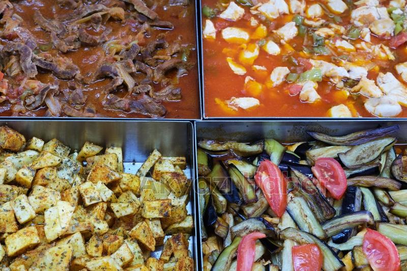  Büyükşehir'in restoranı öğrencilere ilaç gibi geldi