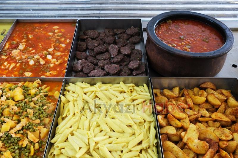  Büyükşehir'in restoranı öğrencilere ilaç gibi geldi