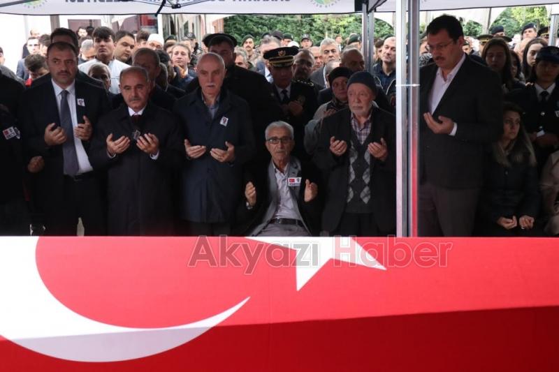 Eşi ve Kızlarından Şehit Polise Son Bakış