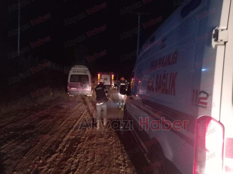 Akyazı'da kanala uçan araçta sürücü sıkıştı