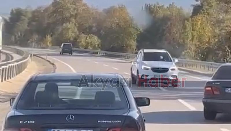 Geri geri giden otomobili gören şaştı kaldı