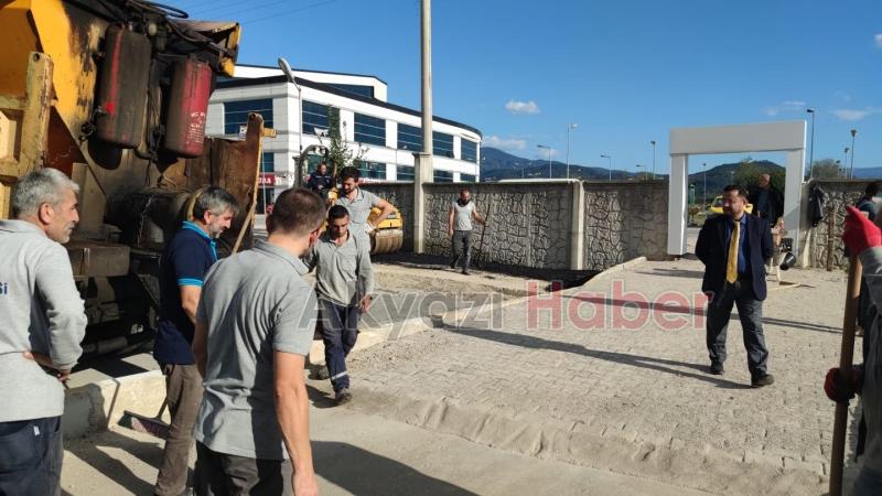 Akyazı Devlet Hastanesi'ne yaya girişi yapıldı