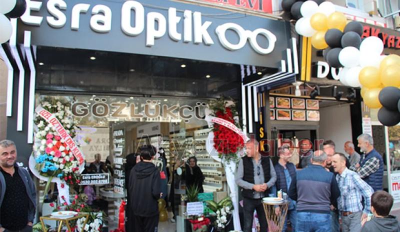 Esra Optik hizmete başladı