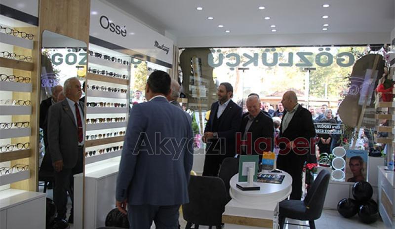 Esra Optik hizmete başladı