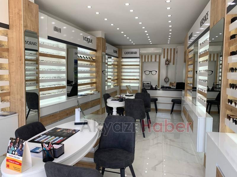 Esra Optik hizmete başladı