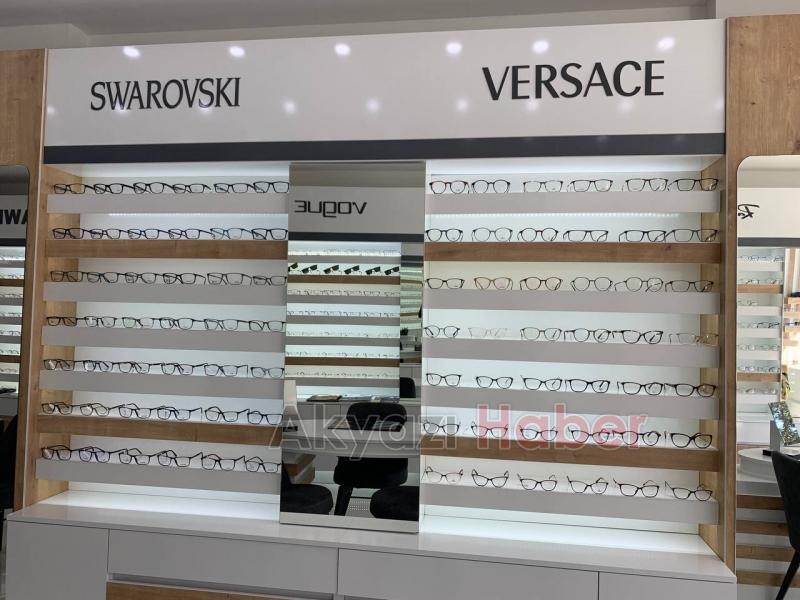 Esra Optik hizmete başladı