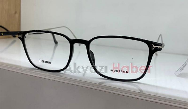 Esra Optik hizmete başladı