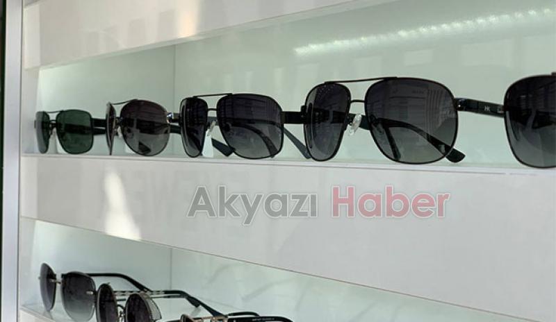 Esra Optik hizmete başladı