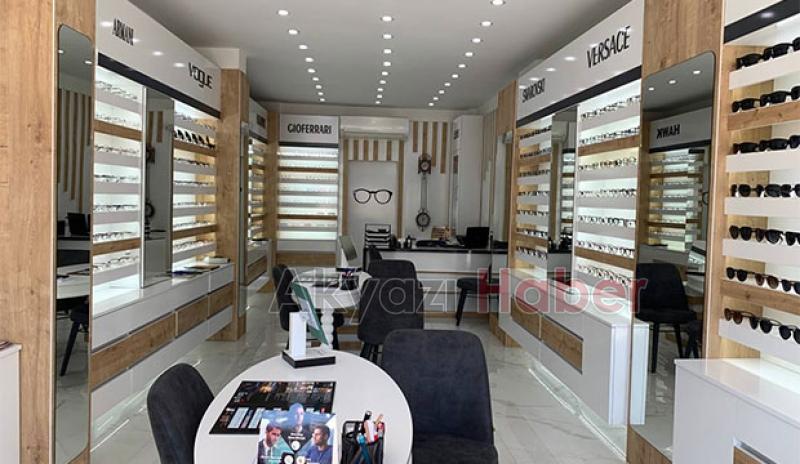 Esra Optik hizmete başladı