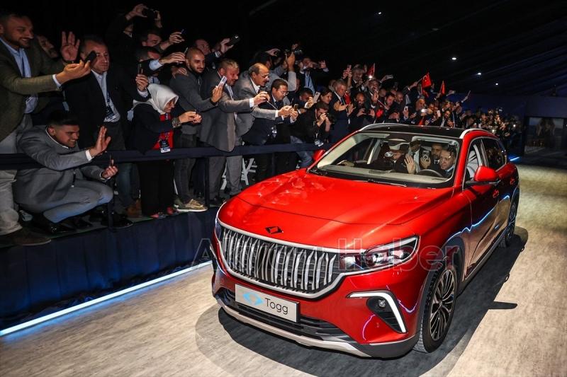 Yerli otomobil Togg banttan indi