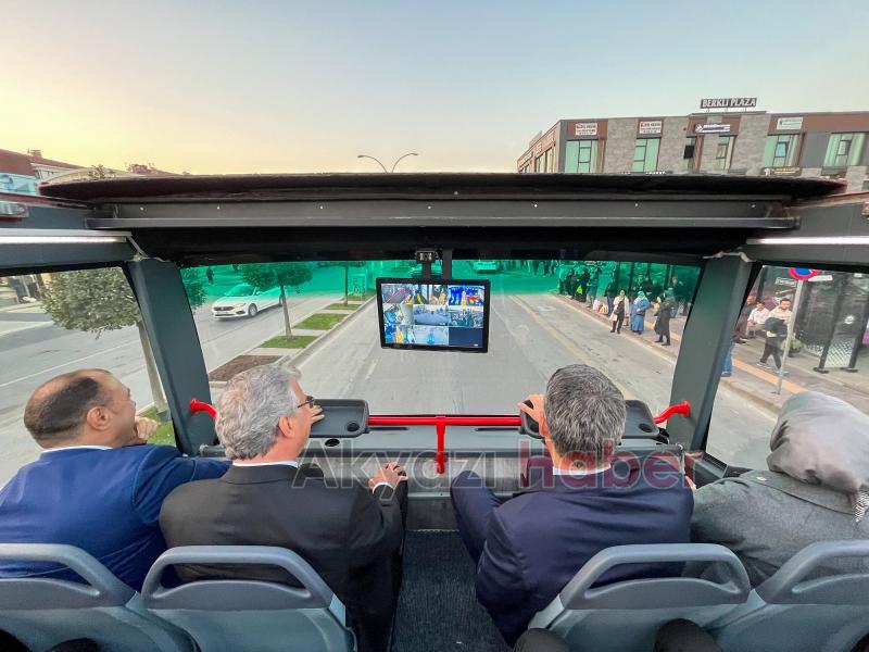Üstü açık turizm otobüsü Sakarya'yı keşfe çıkıyor