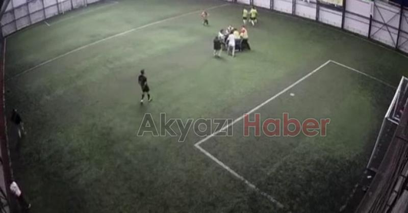 Halı saha boks ringine döndü