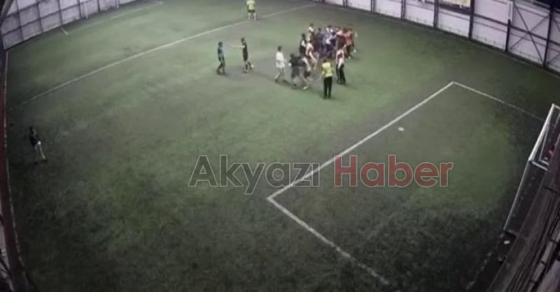 Halı saha boks ringine döndü