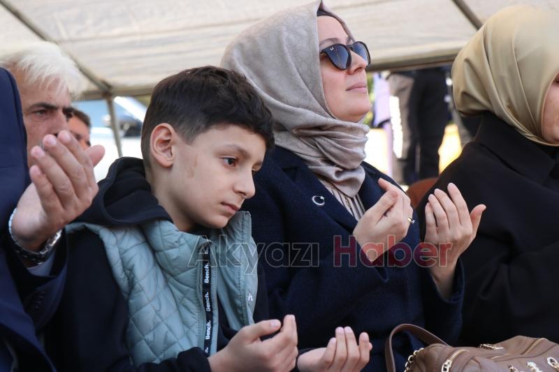 Şehit Kaymakam Safitürk için mezarı başında anıldı