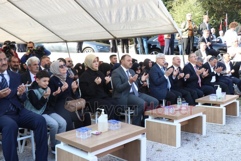 Şehit Kaymakam Safitürk için mezarı başında anıldı