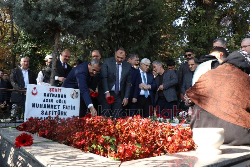 Şehit Kaymakam Safitürk için mezarı başında anıldı