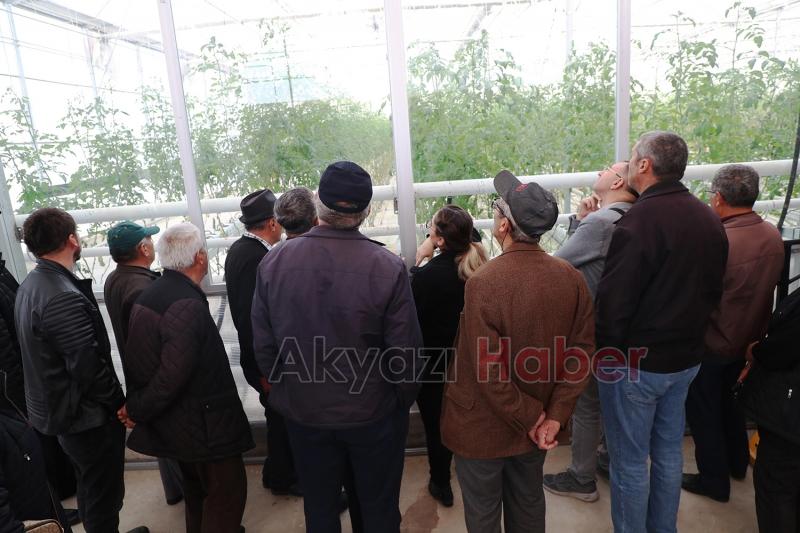 Bolulu çiftçiler Seracılık Mükemmeliyet Merkezi'ni gezdi