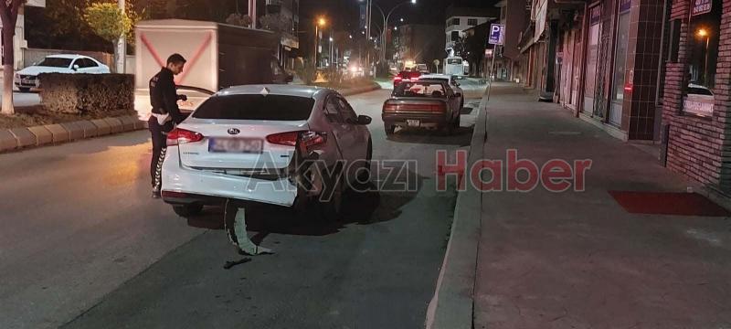 Akyazı'da maddi hasarlı kaza