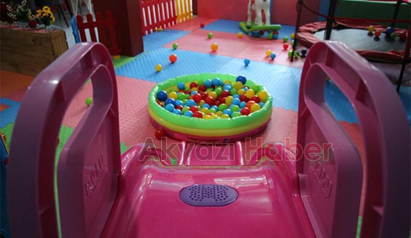 Oyun Durağı kum evi hizmete Başladı