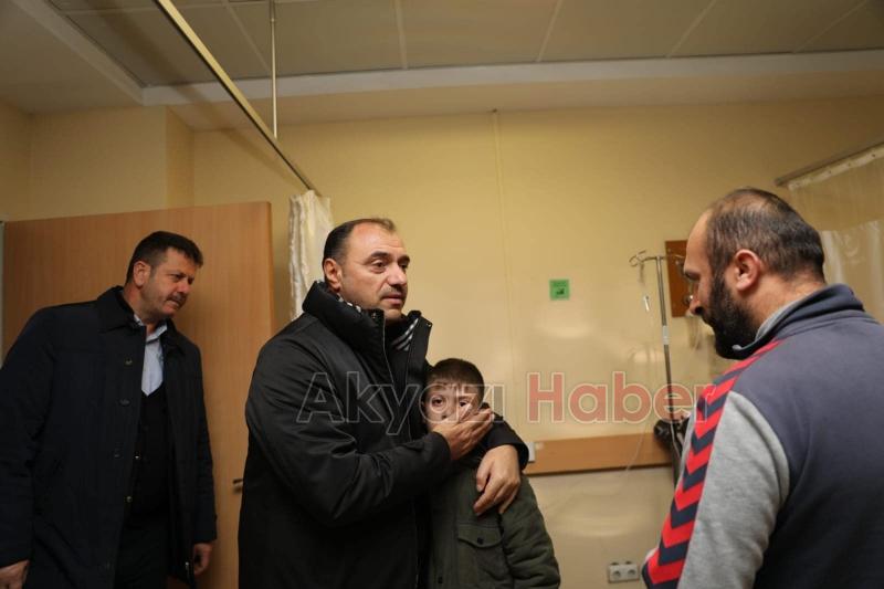  Sakarya'da depremden etkilenen vatandaşlar hastaneye kaldırıldı