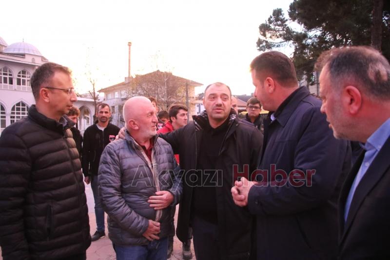  Sakarya'da depremden etkilenen vatandaşlar hastaneye kaldırıldı