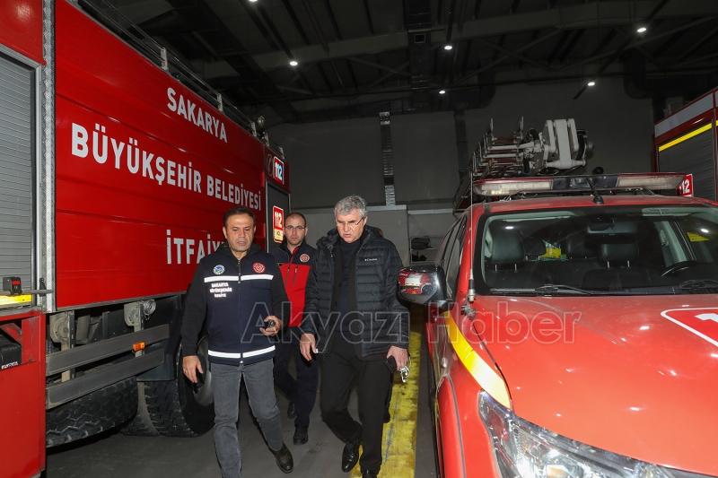 Başkan Yüce, deprem sonrası şehri adım adım dolaştı