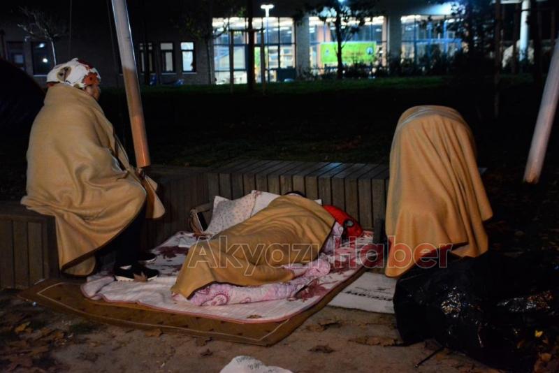 Depremin üstünden 24 saat geçti, korkusu hala sürüyor