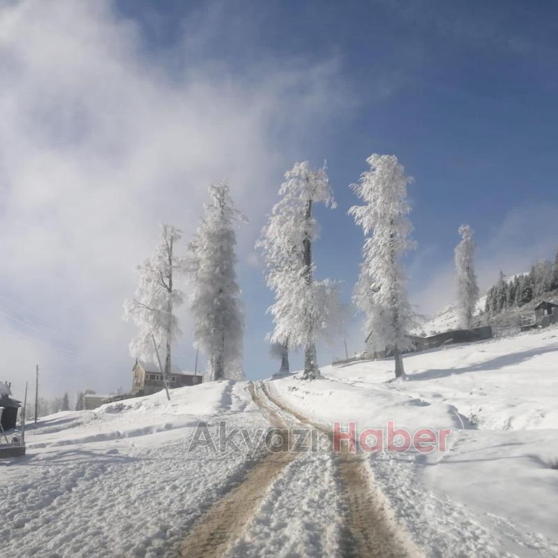 Vali Kaldırım'dan zirve paylaşımı