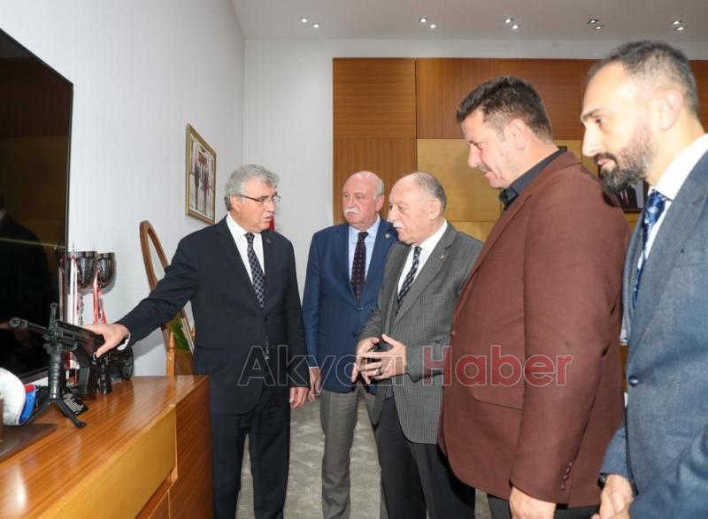 ATSO, ATB, AZO ve Akyazı Belediyesi'nden Büyükşehir'e ziyaret