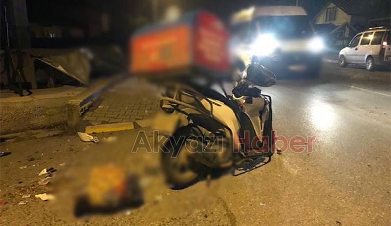 Servis aracı ile çarpışan motosikletli kurye ağır yaralı