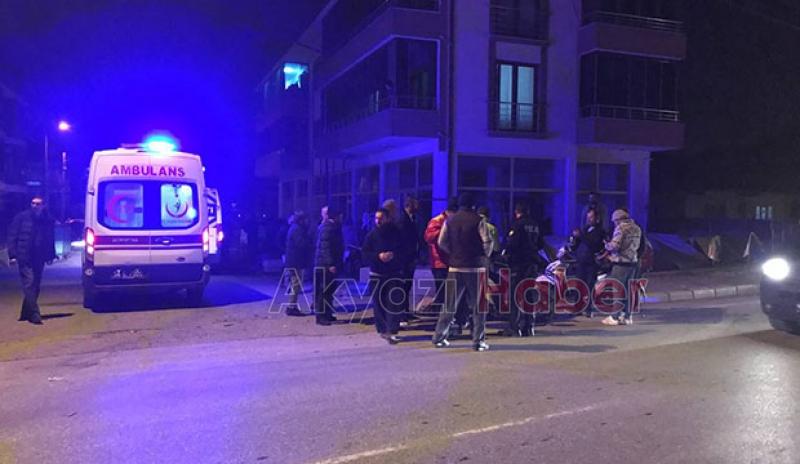 Servis aracı ile çarpışan motosikletli kurye ağır yaralı