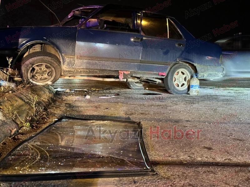 Akyazı'daki ölüm kavşağında kaza: 3 yaralı