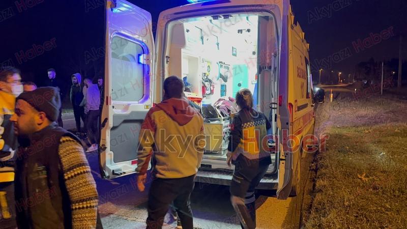 Akyazı'daki ölüm kavşağında kaza: 3 yaralı