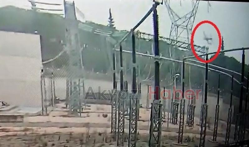 Pamukova'dan havalanan uçak böyle düşmüş