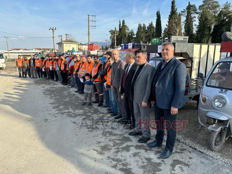 Akyazı’da atık toplayıcılar kimliklendi